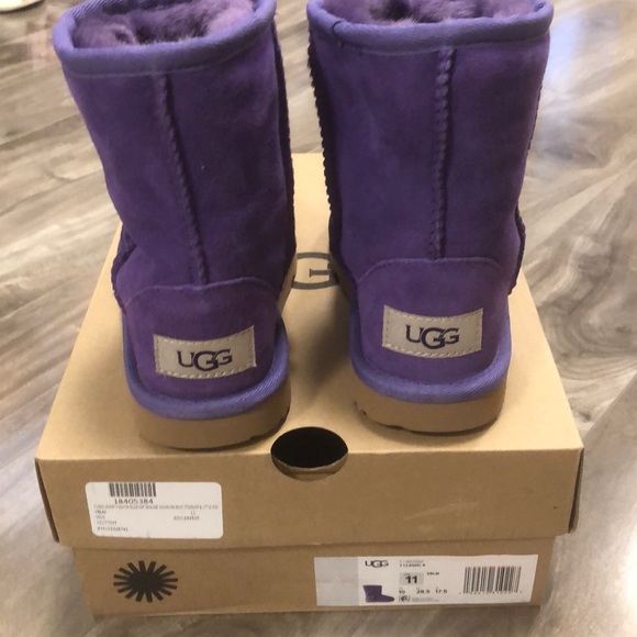 🔥🔥UGG Classic Short II Water Resistant  Bo… - Picture 10 of 11